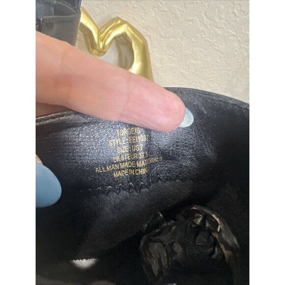 Torgeis Iona Boot Sz 7 Black Pointy Silver Chain Ankle Boots Women’s - Picture 10 of 12